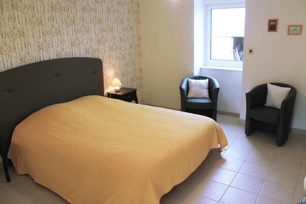 Domaine Du Jardin " Chambres D'Hotes " Saint-Jean-de-la-Haize Esterno foto